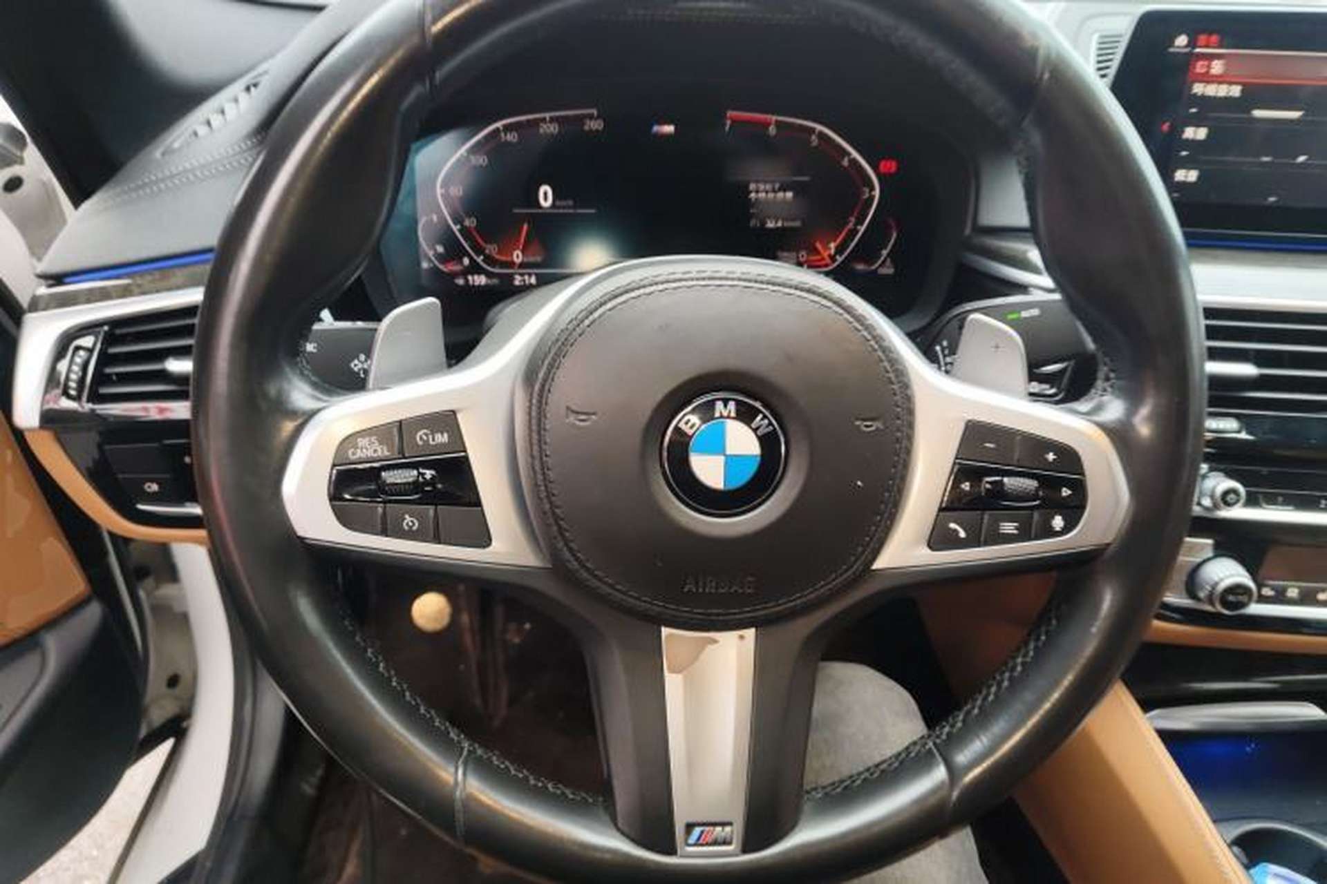 Used BMW 5 Series 2020 530Li Luxury Edition M Sport Package Steering Wheel