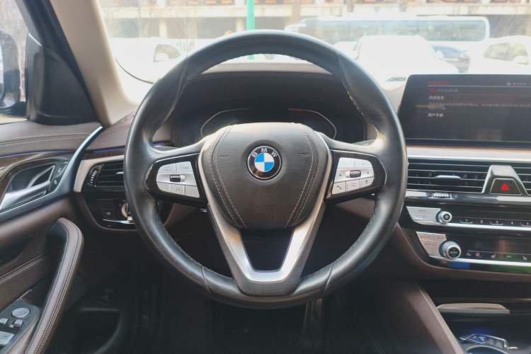 Used BMW 5 Series 2020 525Li Luxury Package Steering Wheel