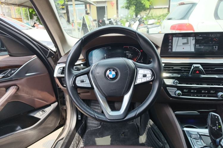 Used BMW 5 Series 2020 525Li Luxury Package Steering Wheel