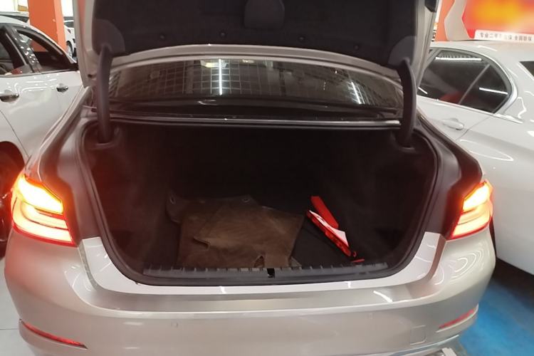Used BMW 5 Series 2020 525Li Luxury Package Trunk