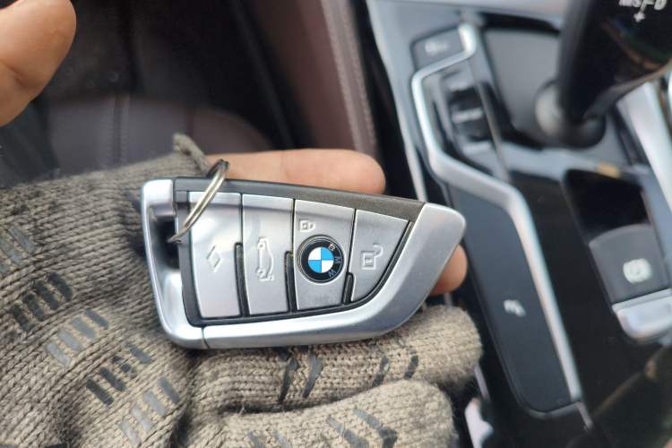 Used BMW 5 Series 2020 525Li Luxury Package Vehicle Key