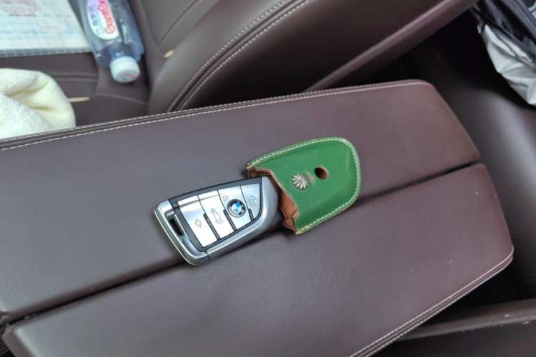 Used BMW 5 Series 2020 530Li Leading Edition Luxury Package Vehicle Key
