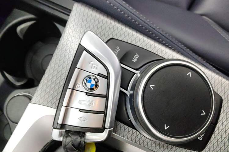 Used BMW 5 Series 2020 525i M Sport Package Vehicle Key