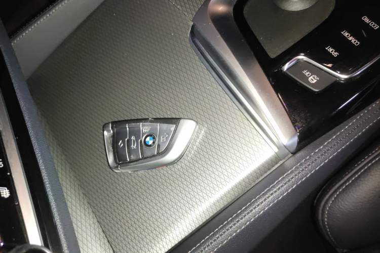 Used BMW 5 Series 2020 530i M Sport Package Vehicle Key