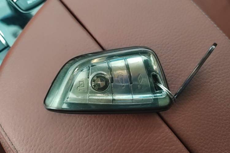 Used BMW 5 Series 2020 530Li Luxury Edition M Sport Package Vehicle Key