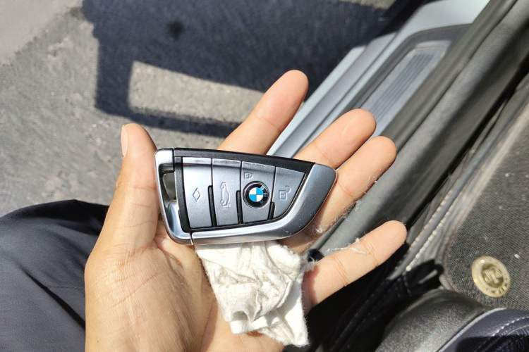 Used BMW 5 Series 2020 525i M Sport Package Vehicle Key