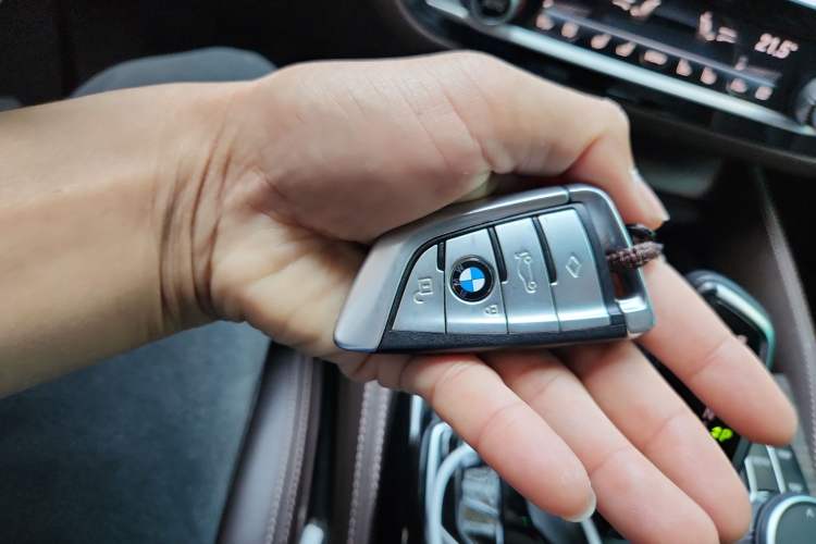 Used BMW 5 Series 2020 530Li Luxury Edition Premium Package Vehicle Key