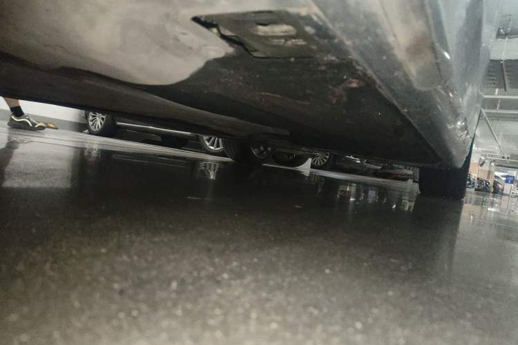 Used BMW 5 Series 2020 530Li Luxury Edition M Sport Package Chassis Front Left