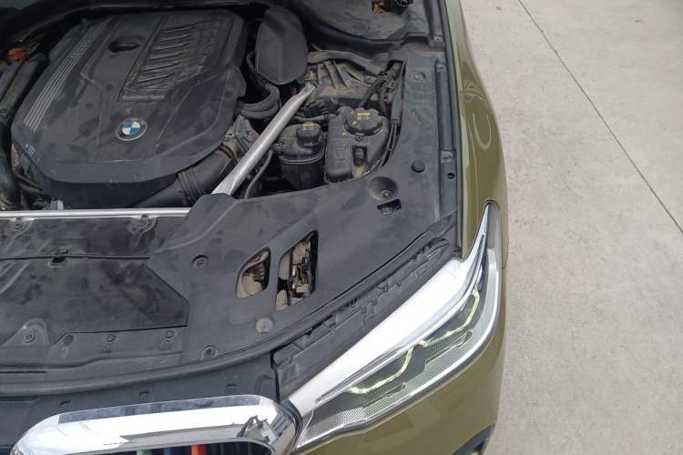 Used BMW 5 Series 2020 540i Sport Line M Sport Package Engine Bay Left