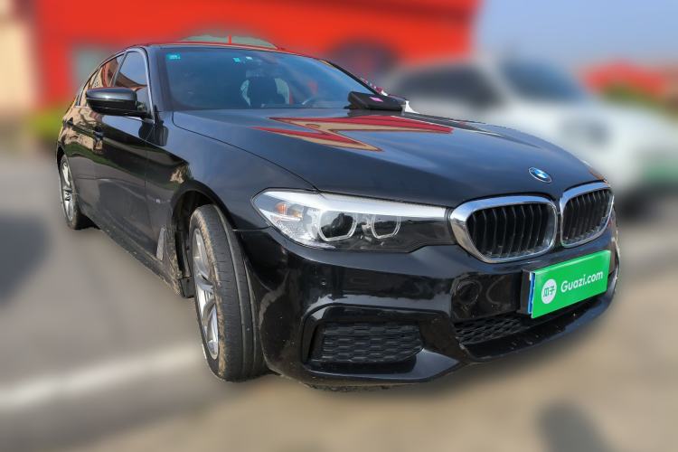 Used BMW 5 Series 2020 525Li M Sport Package Front Right 45 Deg