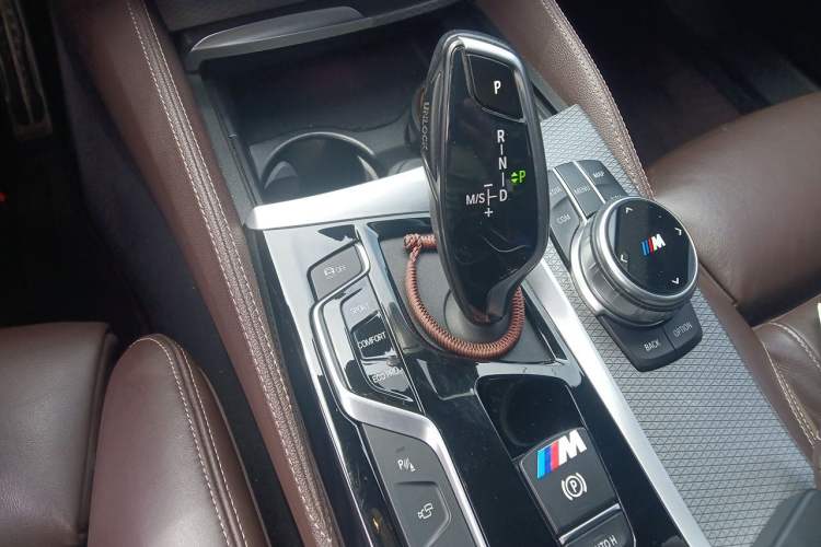 Used BMW 5 Series 2020 540i Sport Line M Sport Package Gear Lever