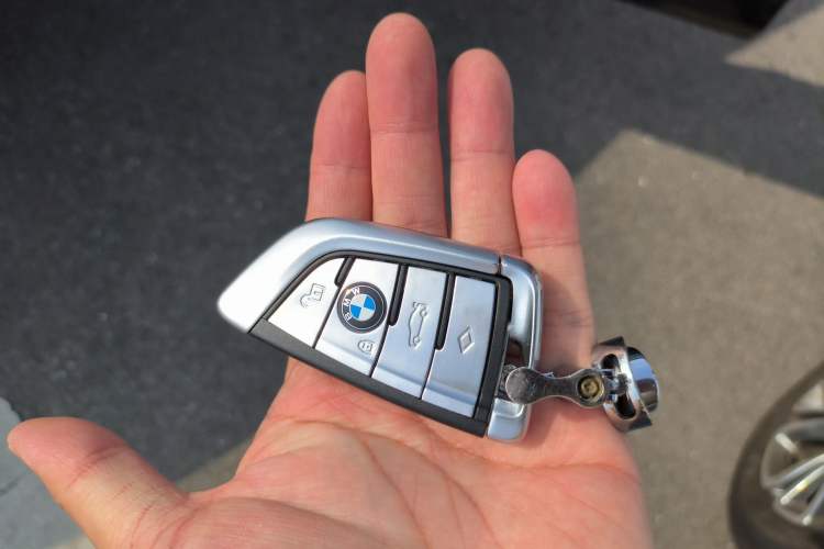 Used BMW 5 Series 2020 525Li M Sport Package Vehicle Key