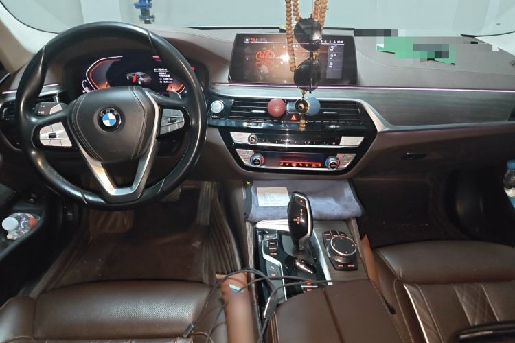 Used BMW 5 Series 2020 530Li Luxury Edition Premium Package Center Console
