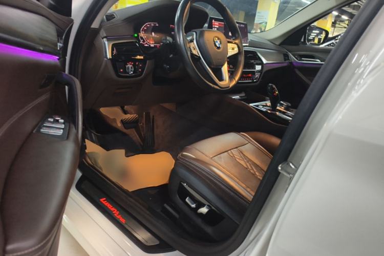 Used BMW 5 Series 2020 530Li Leading Edition Luxury Package Driver Seat