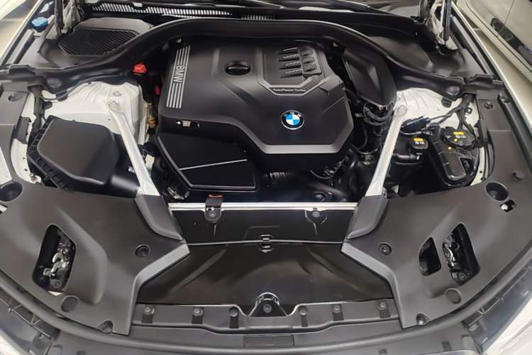 Used BMW 5 Series 2020 530i M Sport Package Engine Bay