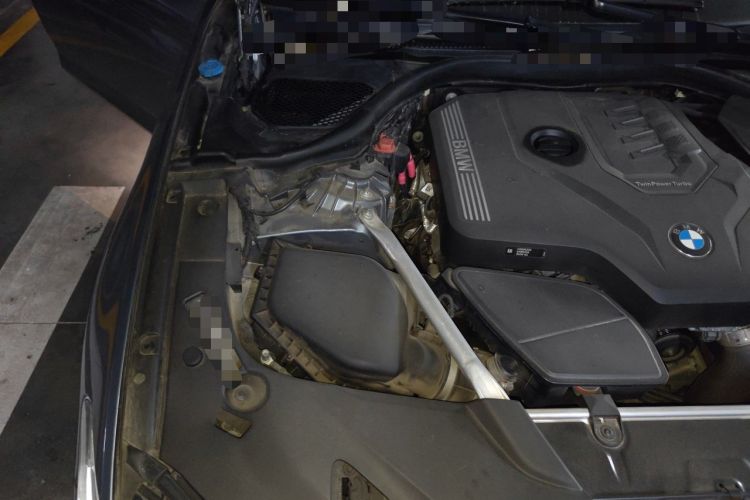 Used BMW 5 Series 2020 525i M Sport Package Engine Bay Right