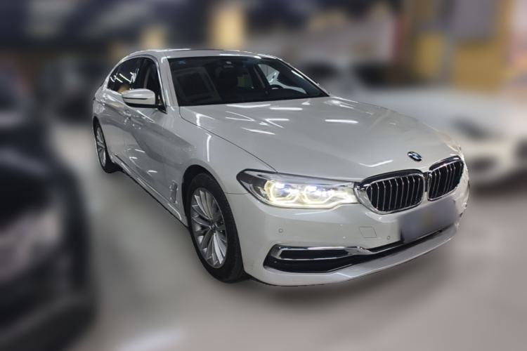Used BMW 5 Series 2020 530Li Leading Edition Luxury Package Front Right 45 Deg