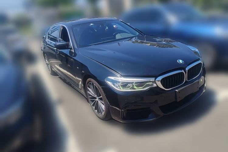 Used BMW 5 Series 2020 530Li Leading Model M Sport Package Front Right 45 Deg