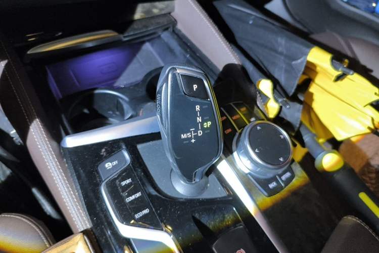 Used BMW 5 Series 2020 525Li M Sport Package Gear Lever