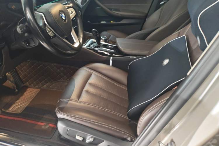 Used BMW 5 Series 2020 525Li Luxury Package Left Front Seat