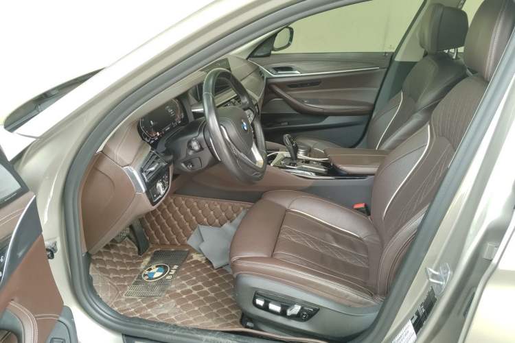 Used BMW 5 Series 2020 530Li Luxury Edition Premium Package Left Front Seat