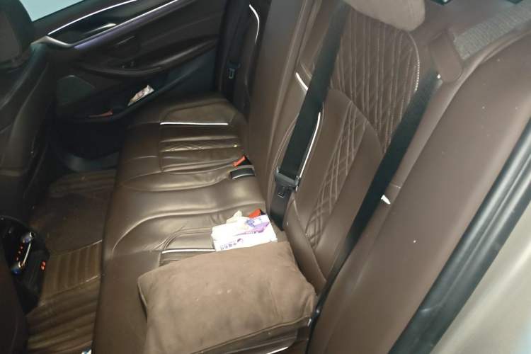 Used BMW 5 Series 2020 530Li Luxury Edition Premium Package Left Rear Seat