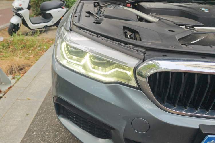 Used BMW 5 Series 2020 530i M Sport Package Right Front Headlight