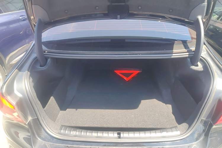 Used BMW 5 Series 2020 530Li Leading Model M Sport Package Trunk