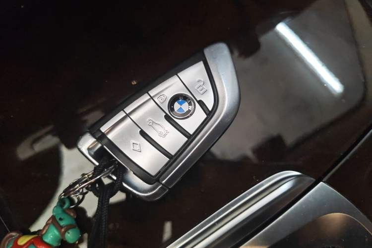Used BMW 5 Series 2020 525Li Luxury Package Vehicle Key