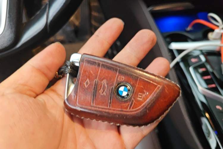 Used BMW 5 Series 2020 530Li Luxury Edition Premium Package Vehicle Key