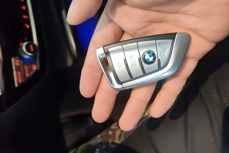 Used BMW 5 Series 2020 530i M Sport Package Vehicle Key