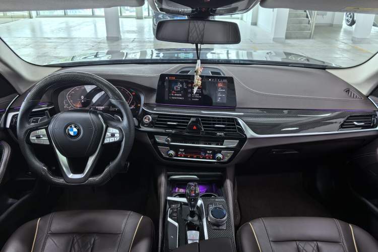 Used BMW 5 Series 2020 530Li Leading Edition Luxury Package Interior 3