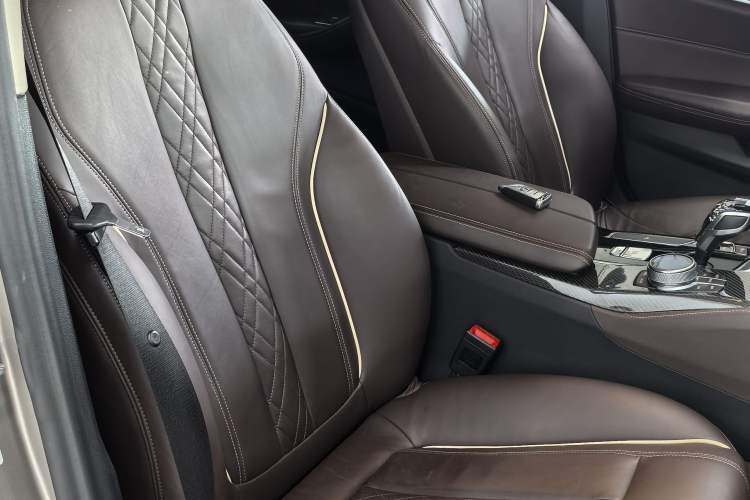 Used BMW 5 Series 2020 530Li Leading Edition Luxury Package Right Front Seat