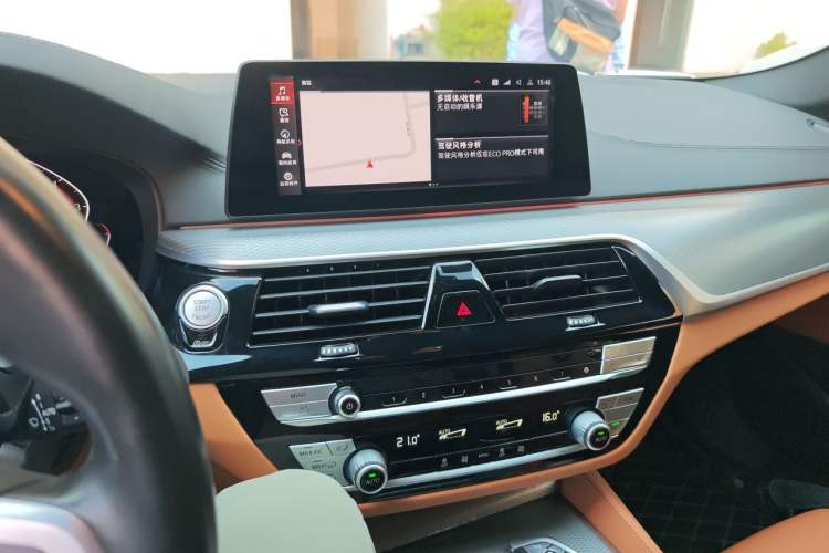 Used BMW 5 Series 2020 525i M Sport Package Audio And AC Panel