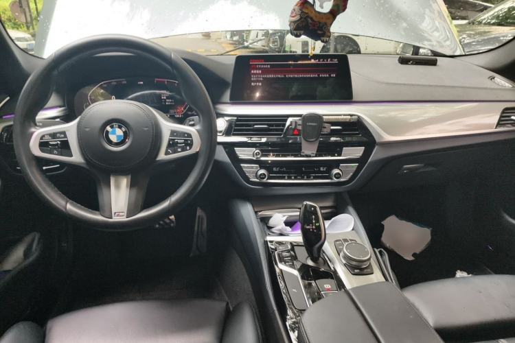Used BMW 5 Series 2020 525i M Sport Package Center Console