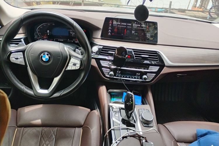 Used BMW 5 Series 2020 530Li Luxury Edition Premium Package Center Console