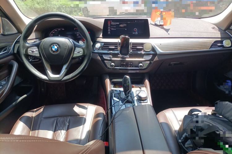 Used BMW 5 Series 2020 530Li Leading Edition Luxury Package Center Console