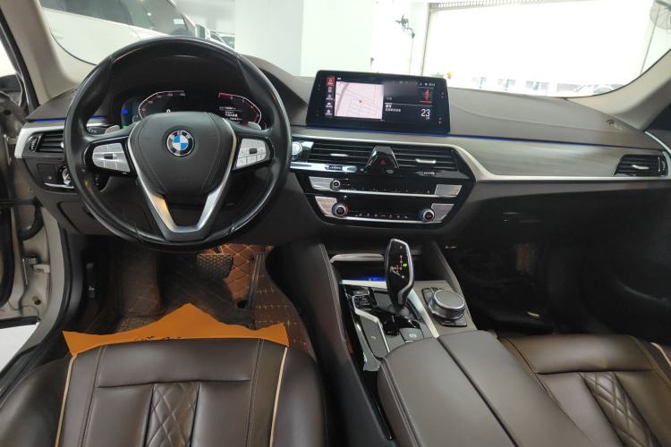Used BMW 5 Series 2020 530Li Leading Edition Luxury Package Center Console