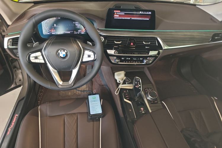 Used BMW 5 Series 2020 530Li Leading Edition Luxury Package Center Console