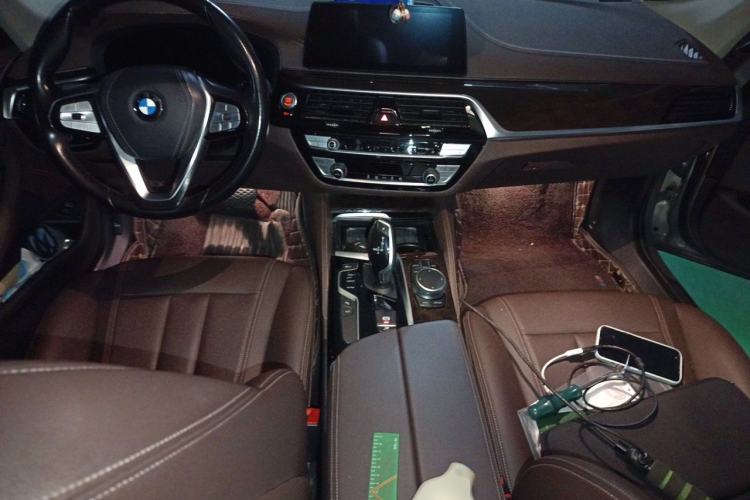 Used BMW 5 Series 2020 525Li Luxury Package Center Console