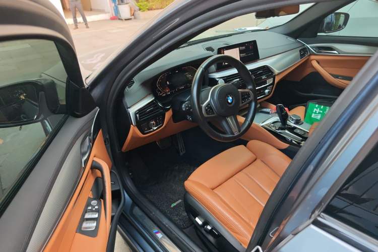 Used BMW 5 Series 2020 525i M Sport Package Driver Seat