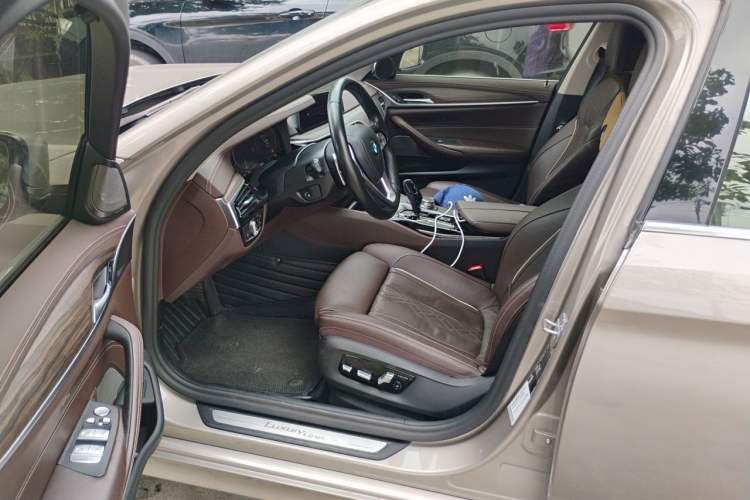 Used BMW 5 Series 2020 530Li Luxury Edition Premium Package Driver Seat