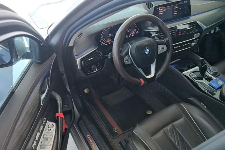 Used BMW 5 Series 2020 530Li Leading Edition Luxury Package Driver Seat