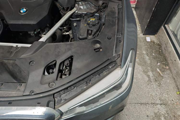 Used BMW 5 Series 2020 525i M Sport Package Engine Bay Left