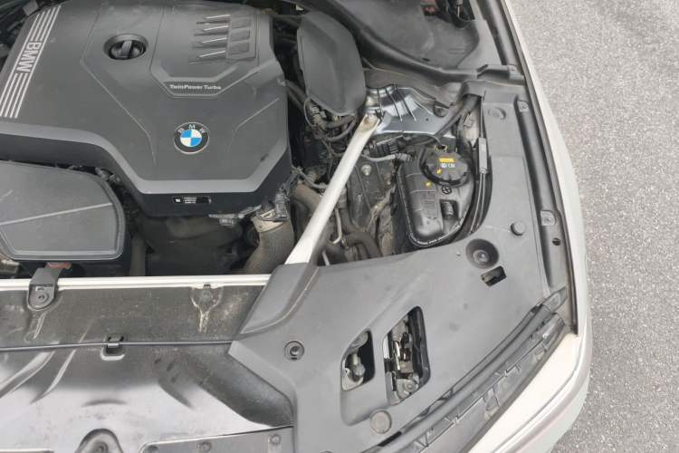 Used BMW 5 Series 2020 525i M Sport Package Engine Bay Left