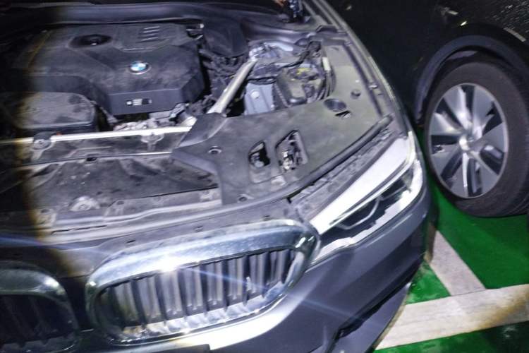 Used BMW 5 Series 2020 525i M Sport Package Engine Bay Left