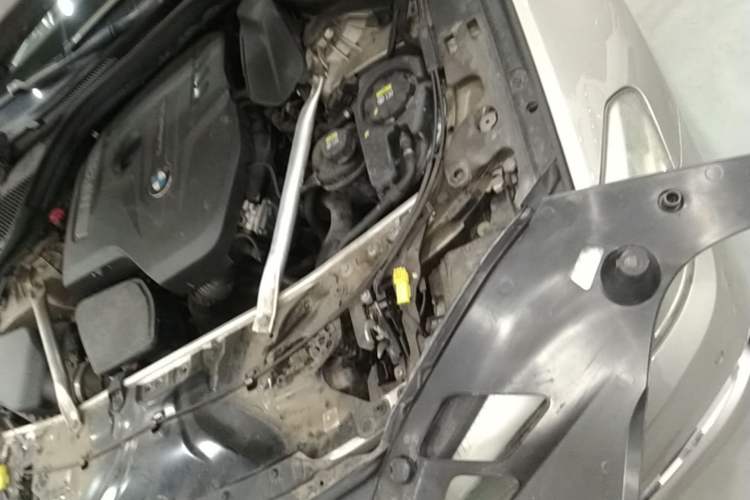 Used BMW 5 Series 2020 525Li Luxury Package Engine Bay Left