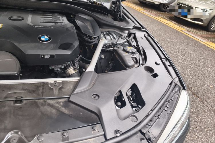 Used BMW 5 Series 2020 525i M Sport Package Engine Bay Left