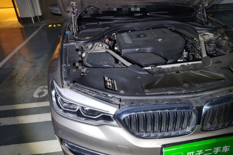 Used BMW 5 Series 2020 530Li Leading Edition Luxury Package Engine Bay Right