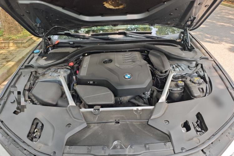 Used BMW 5 Series 2020 530i Sport Line M Sport Package Engine Bay